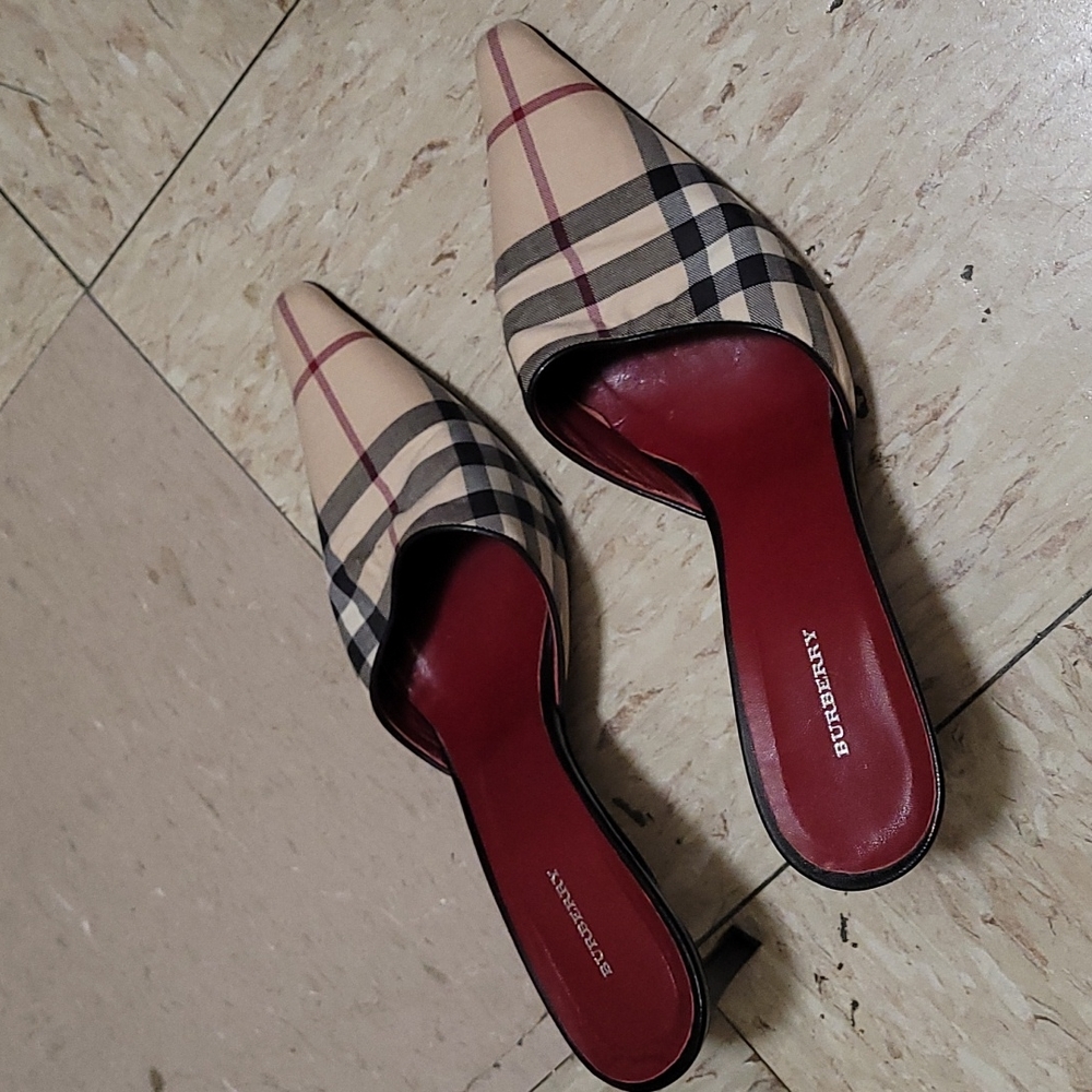 Burberry heels